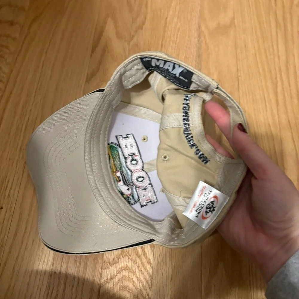 Vintage Koch Farm Service Embroidered Adjustable Hat Tan Farming Red Bard Scene